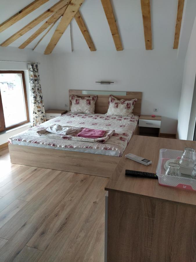 Guest House Proynovi Kalofer Exterior photo